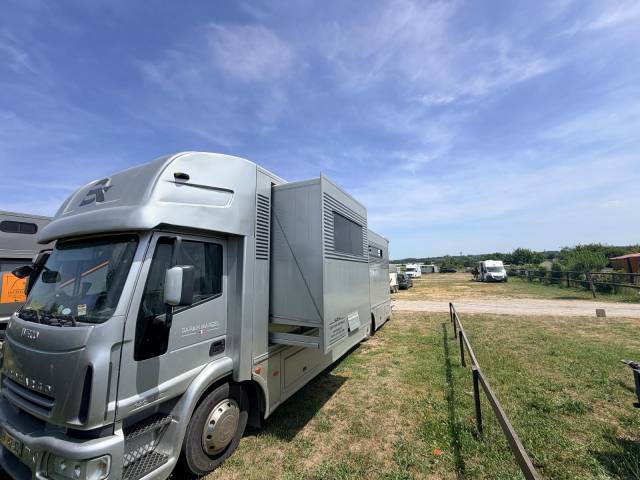 Stx 2007/5.6chevaux/living pop/125000ht