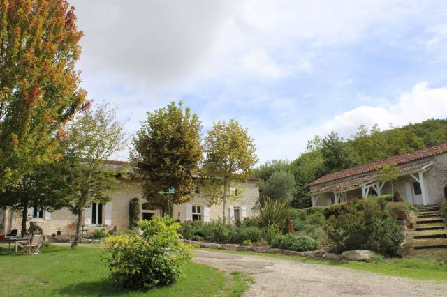 Propriete de 40 hectares dans le lot et garonne