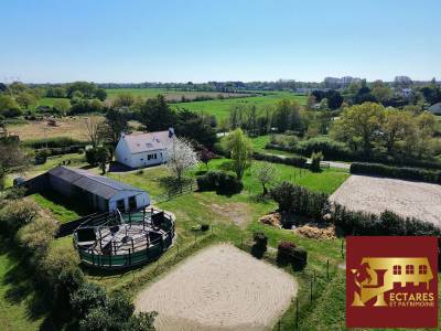 Propriété Equestre sur 7000 m2 + 2 Hectares en location Maison 3 Chambres