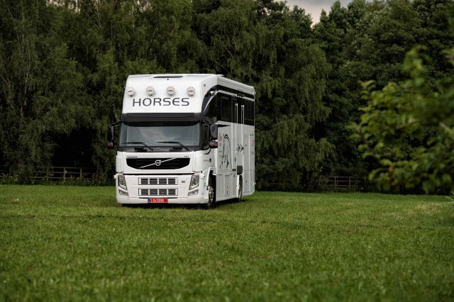 VOLVO FM370 HTI COMPETITION 5