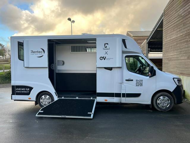 Location camion pour chevaux COUTANCES