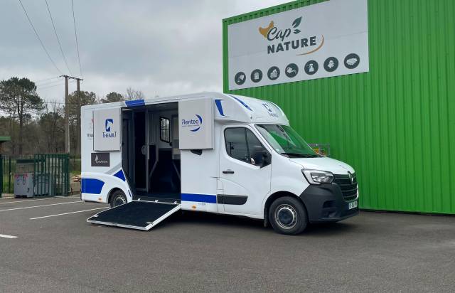 Location camion pour chevaux secteur DAX