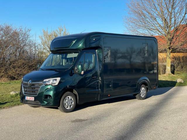 RENAULT MASTER dCi 180 STALLION 5 SEATS