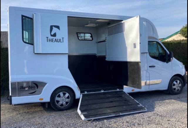 Location camions pour chevaux secteur CALAIS