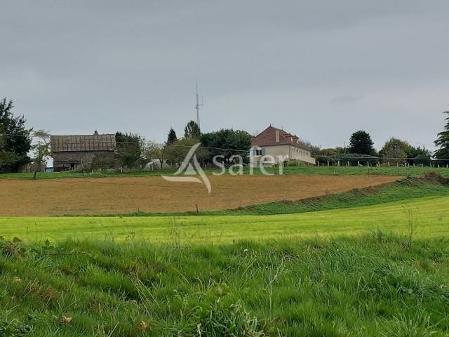 Propriété agricole très bien groupée d'environ 40 ha 50