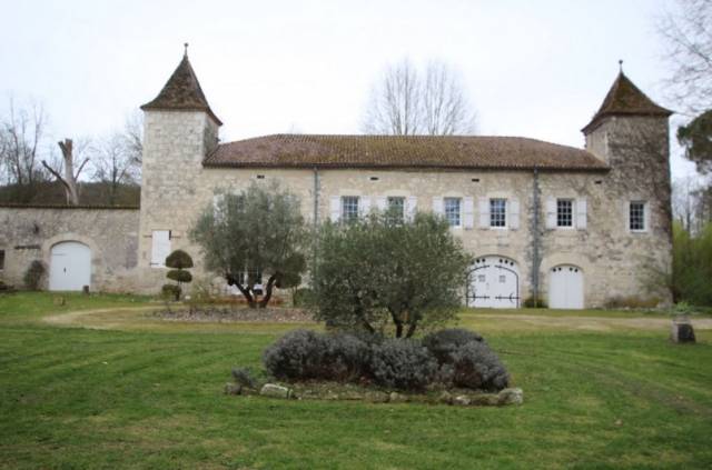 DOMAINE A VOCATION EQUESTRE SUR 7 HA