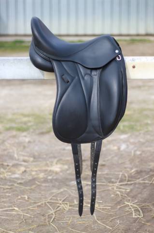 Selle de dressage Devoucoux Makila S