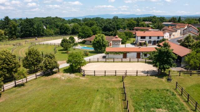 Charmante propriété équestre de 4ha Puy-de-Dôme (63)