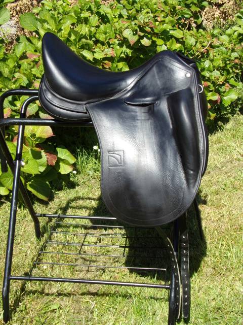 Selle Dressage Childeric DPL 17'5