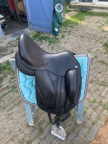  selle dressage aachen 16,5