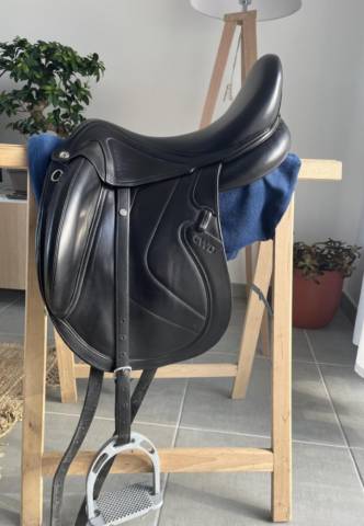 Selle de dressage cwd se37