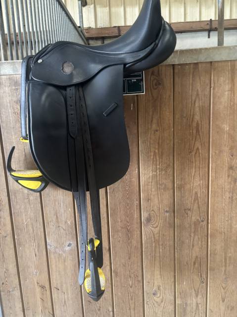 Selle dressage HKM