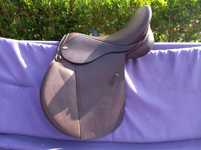 Selle J.C mixte poney ou petit cheval 