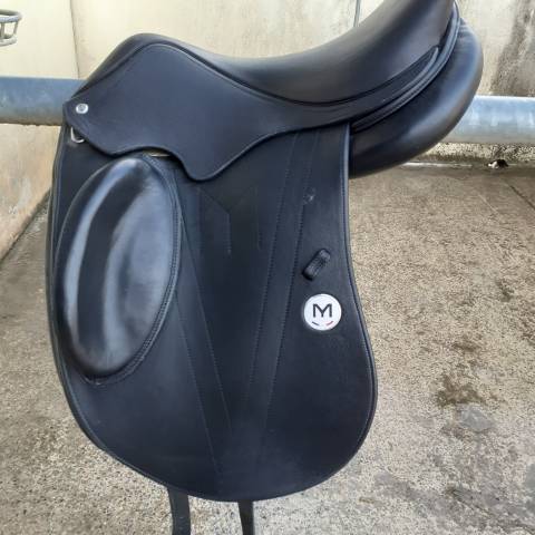 Selle dressage Meyer 17.5