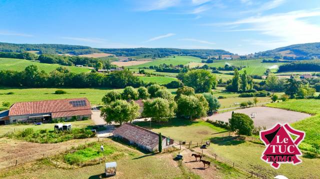 Propriété agricole et touristique de 20 hectares.