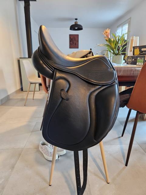 Selle dressage henri de rivel HDR