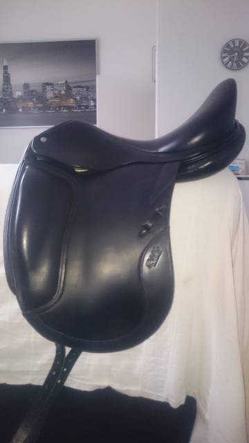 Selle dressage CWD 17,5 " noire