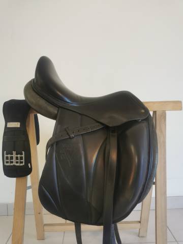 Selle dressage voltaire 17