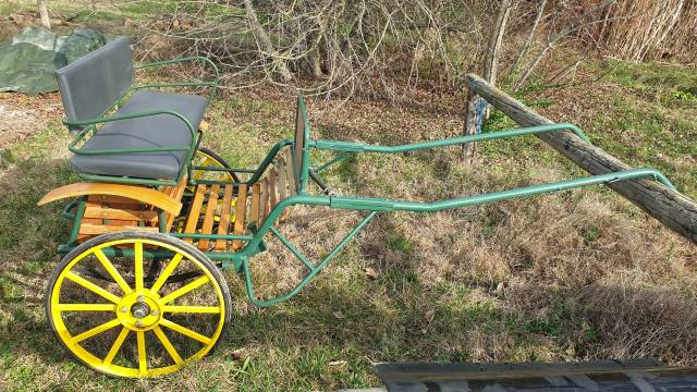 Voiture Attelage 2 roues Cheval