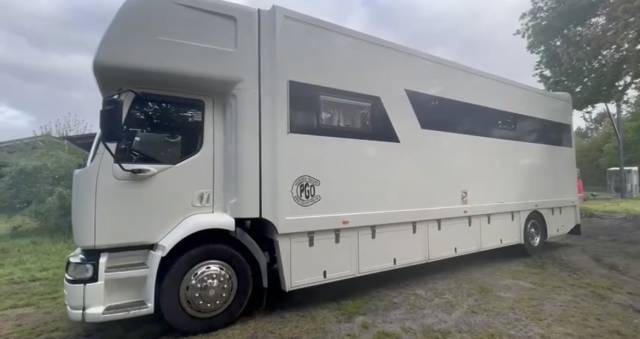 Camion PL 5 chevaux +home car 4 pers