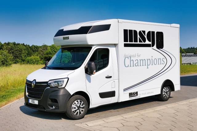 RENAULT MASTER DCI 165 MSG STALLION LIGHT