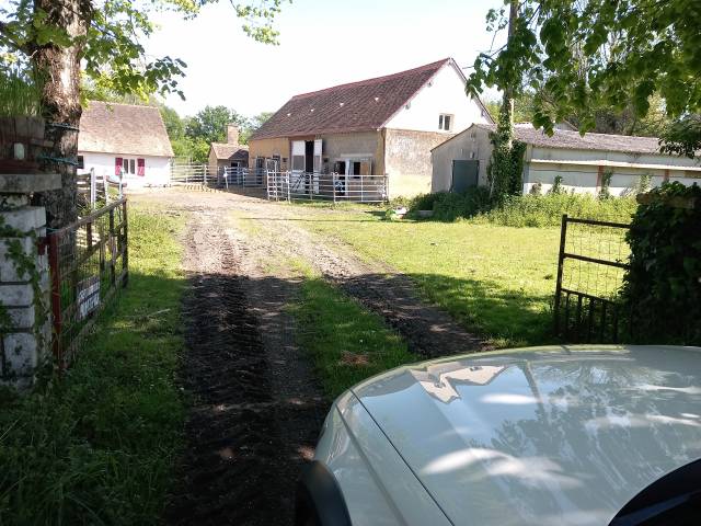 Propriété équestre 650m2 de dépendances maison carrière