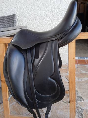 Selle de dressage Antarès Cadence 17,5"