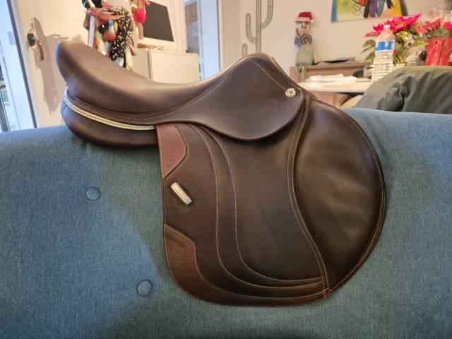 SELLE CWD OPTIM 2023 NEUVE