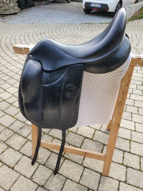 Selle dressage Aachen Forestier 18.5