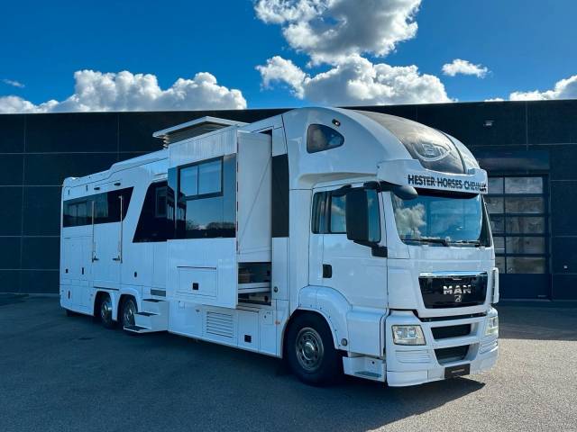 MAN TGX 26.400 STX DOUBLE POP OUT & POP UP