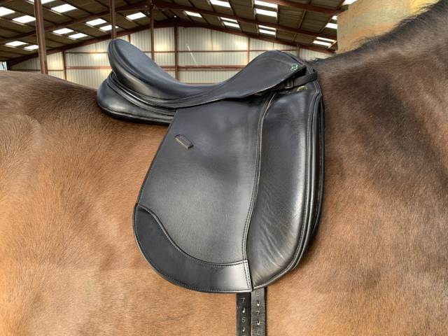 Selle de dressage Prestige Modena double veau