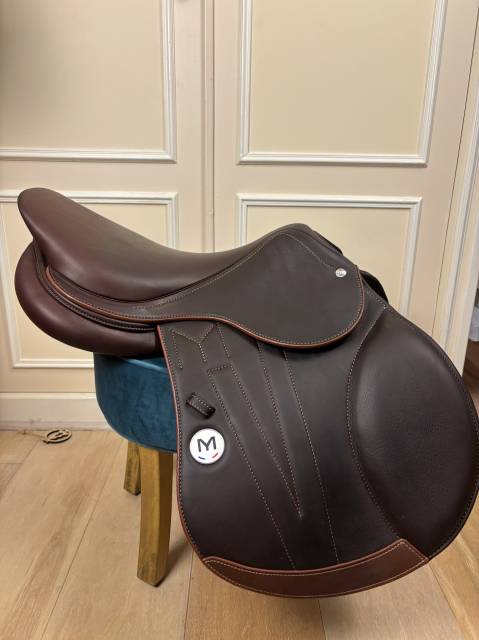 Selle meyer doublée veau 17,5