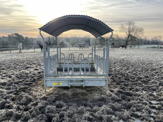 Prés à louer pour chevaux près de Fontainebleau (77)