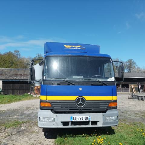 Vends camion 9 chevaux