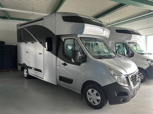 NISSAN INTERSTAR 165 MSG LIGHT 5S