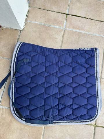 Tapis de selle dressage