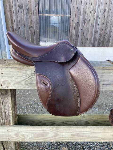 Selle Roméo 17,5 marron