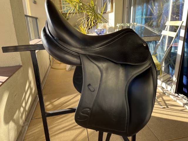  Selle dressage Forestier Ilium 17.5