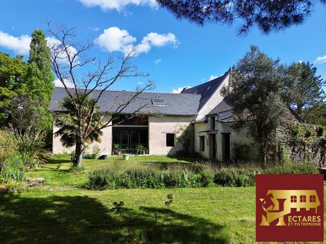 Maison nort sur erdre 10 pièce(s) 266 m2 1,7 hectares