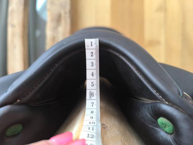 Selle de dressage devoucoux