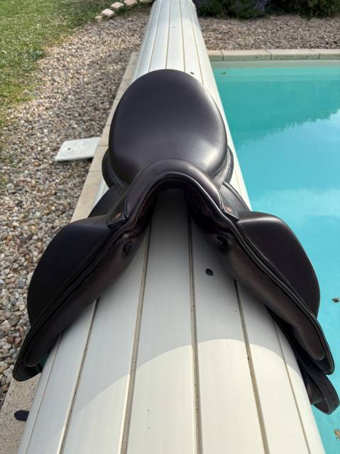 Selle aulion dressage 17 pouces marron
