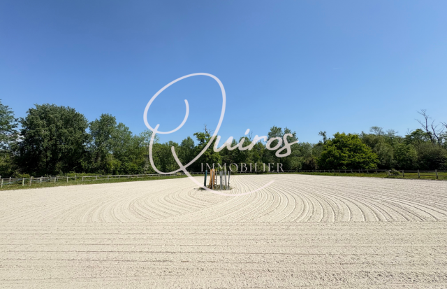 Charmante maison avec écurie et carrière – fontaineblea