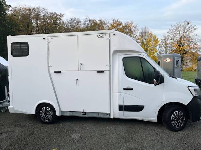 Camion vl master 2023 caisse neuve