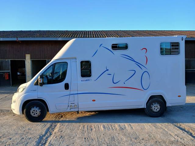 Vends camion vl fiat ducato excellent état / 180ch