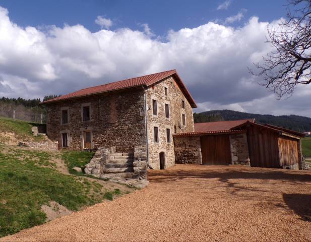 Propriété au coeur du parc naturel du livradois-forez – 27 h