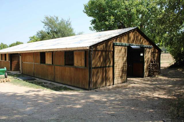 Ecurie de propriétaires à lambesc