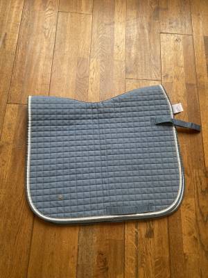 Tapis de dressage 