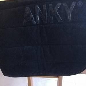 Tapis de dressage Anky noir avec reflets verts