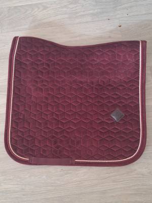 Tapis dressage kentucky bordeaux 