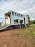 Vend camion renault porteur + caisse chevaux